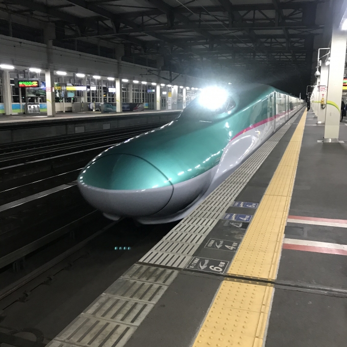 鉄道乗車記録の写真:乗車した列車(外観)(3)        「一ノ関駅12番ホーム。」