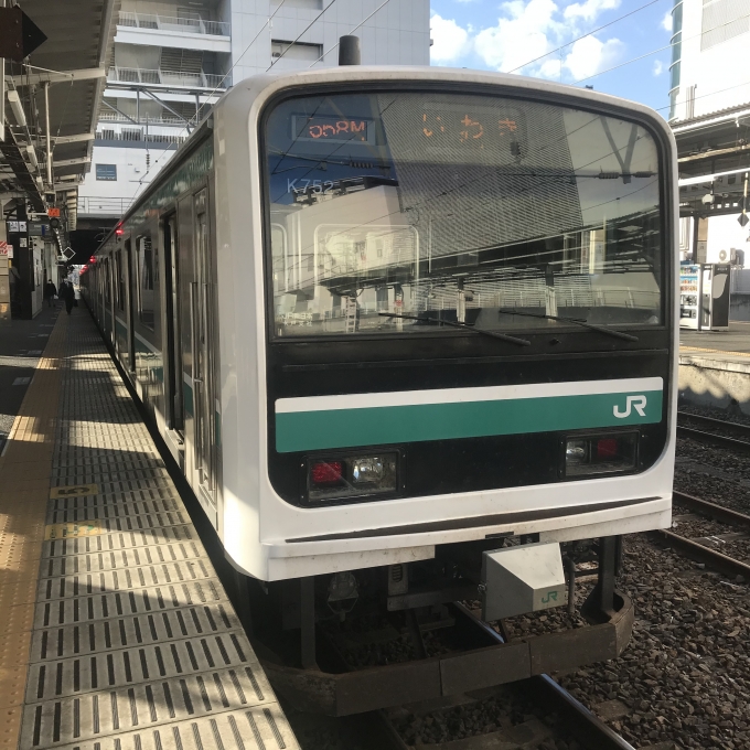 鉄道乗車記録の写真:乗車した列車(外観)(3)        「K752編成。水戸駅3番ホーム。」