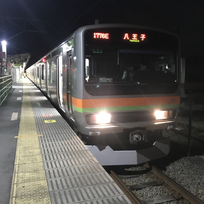 鉄道乗車記録の写真:乗車した列車(外観)(3)        「44編成。高麗川駅3番ホーム。」