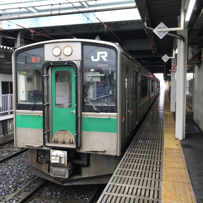 鉄道乗車記録の写真:乗車した列車(外観)(3)        「Z6編成。山形駅3番ホーム。」