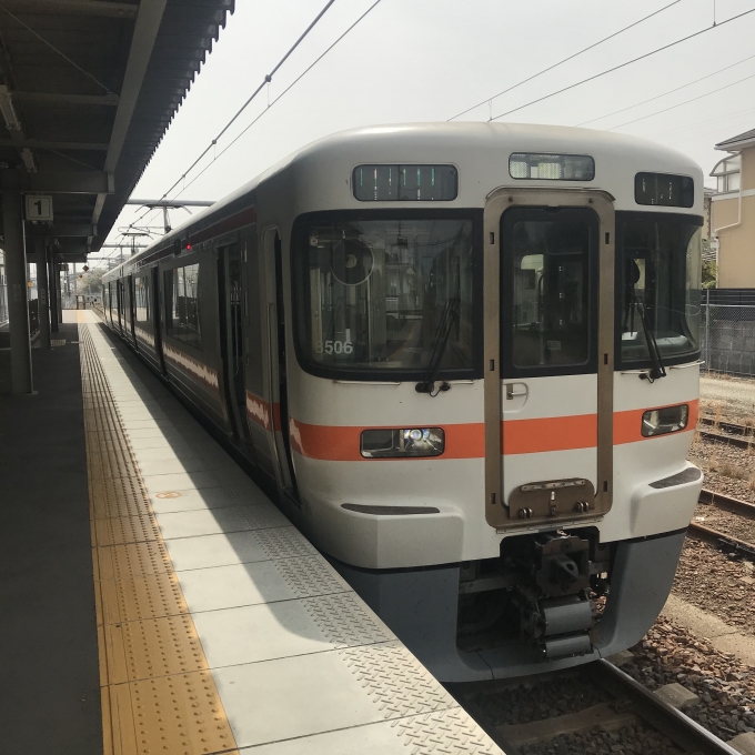 鉄道乗車記録の写真:乗車した列車(外観)(3)        「B506編成。武豊駅1番線。」