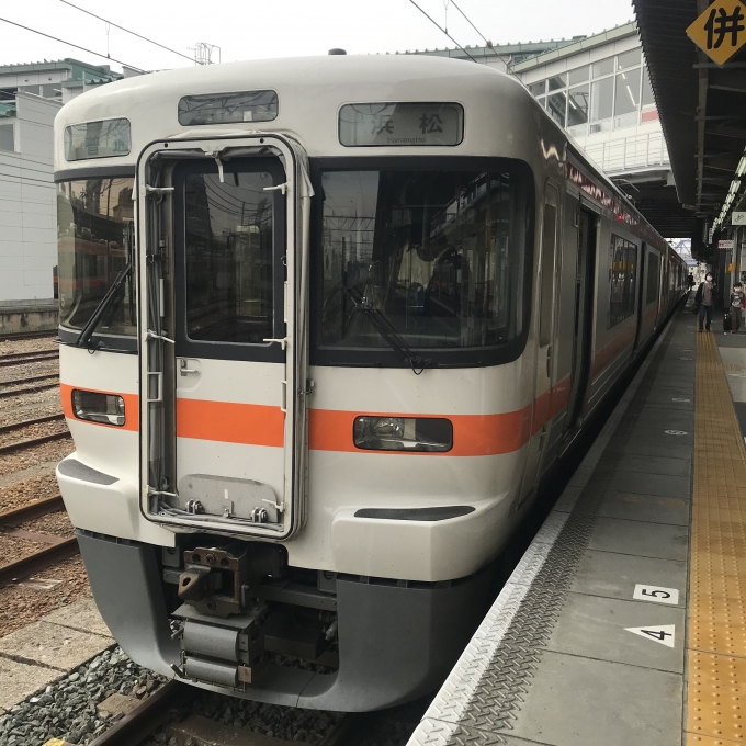 鉄道乗車記録の写真:乗車した列車(外観)(3)        「Y5編成。豊橋駅8番線。」