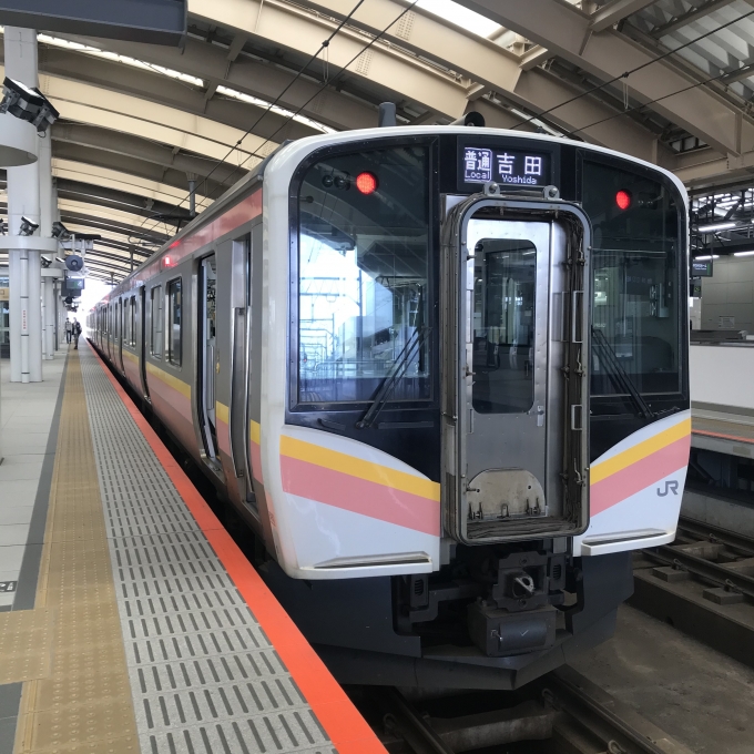 鉄道乗車記録の写真:乗車した列車(外観)(2)        「B23編成。新潟駅4番線。」