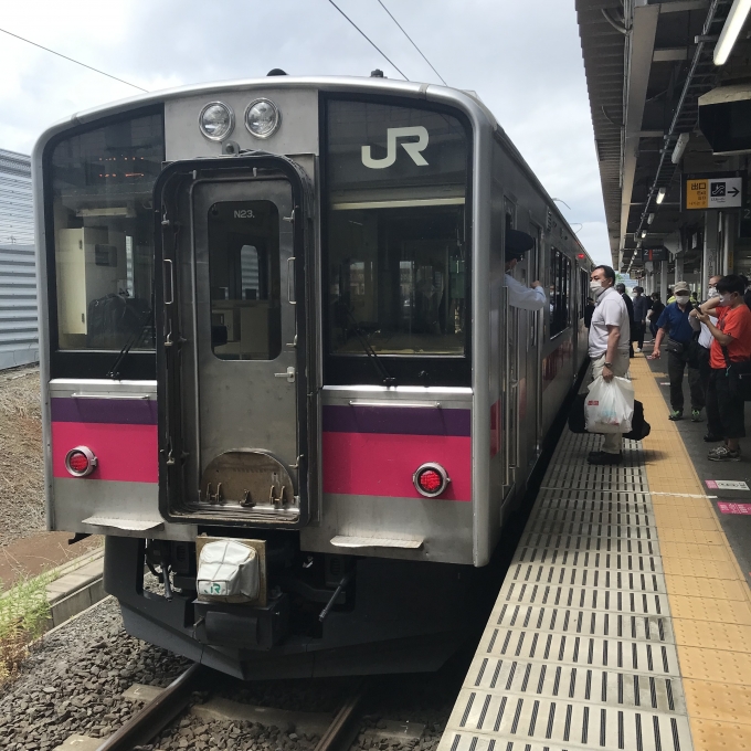 鉄道乗車記録の写真:乗車した列車(外観)(3)        「秋アキN23編成。新青森駅2番線。」