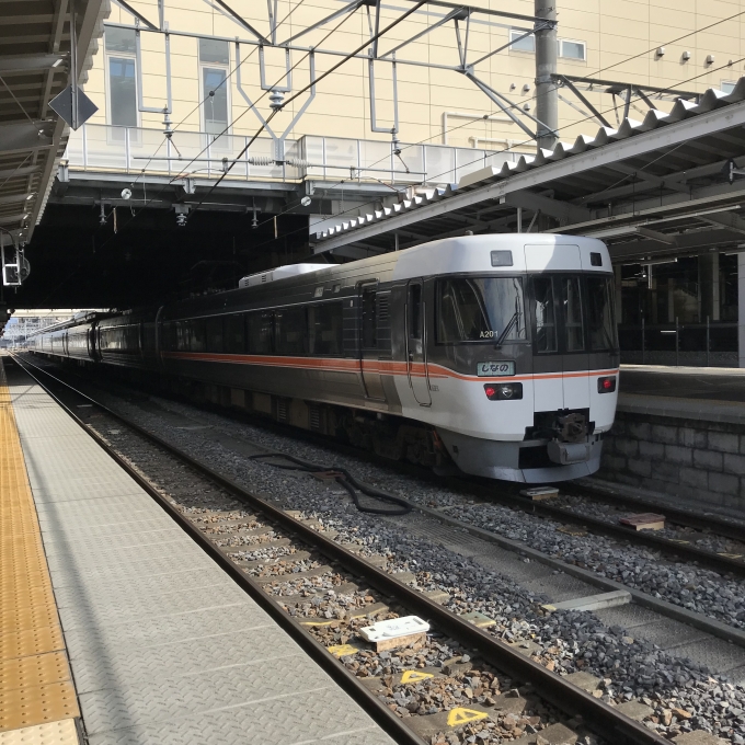 鉄道乗車記録の写真:乗車した列車(外観)(2)        「海シンA201編成＋海シンA6編成。長野駅6番線。」