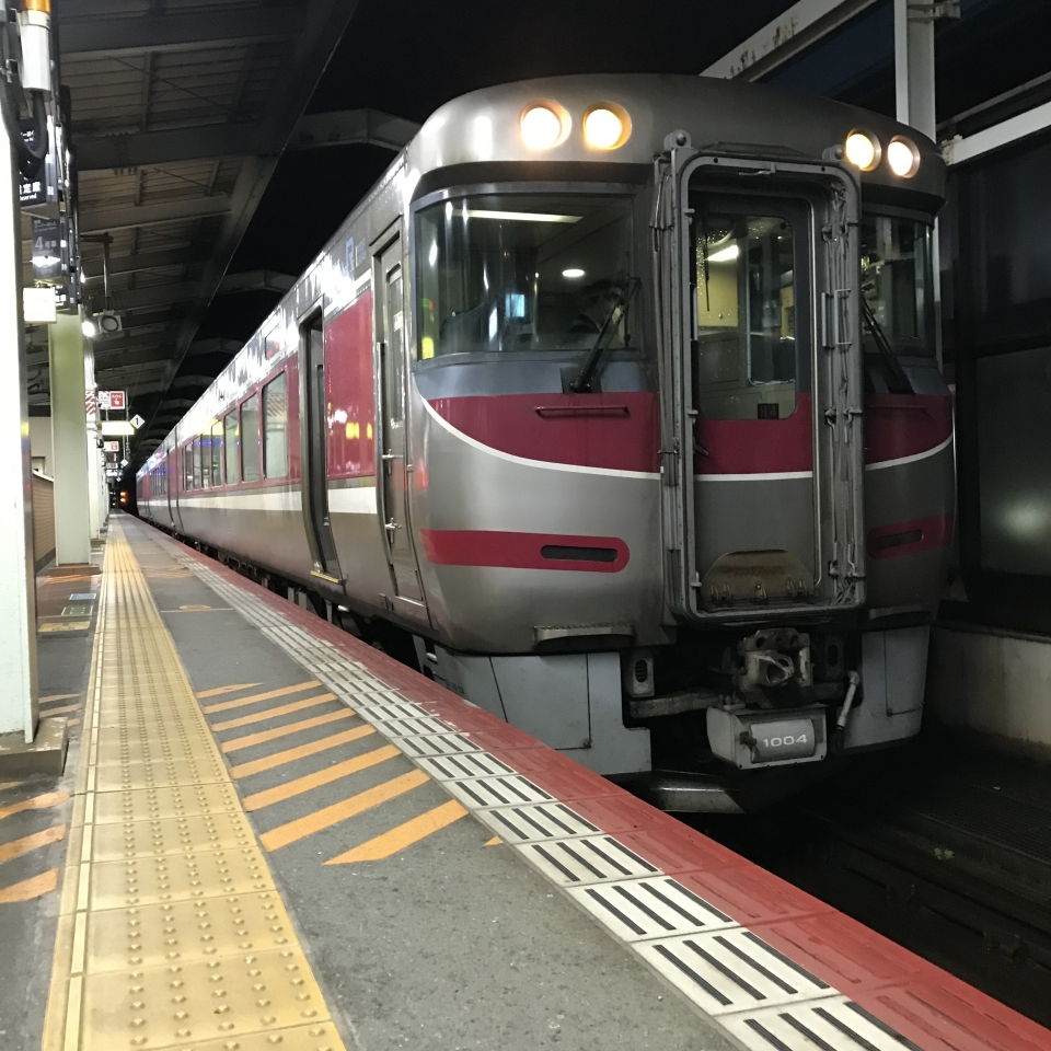 鉄道乗車記録「鳥取駅から姫路駅」乗車した列車(外観)の写真(3) by plonk 撮影日時:2021年11月27日