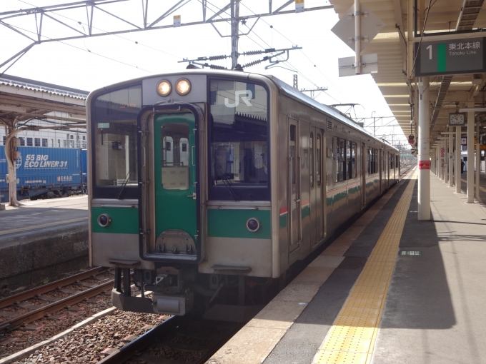 鉄道乗車記録の写真:乗車した列車(外観)(1)        「一ノ関到着後(下り方)
525Mは途中の小牛田からはワンマン運転となる列車です。」