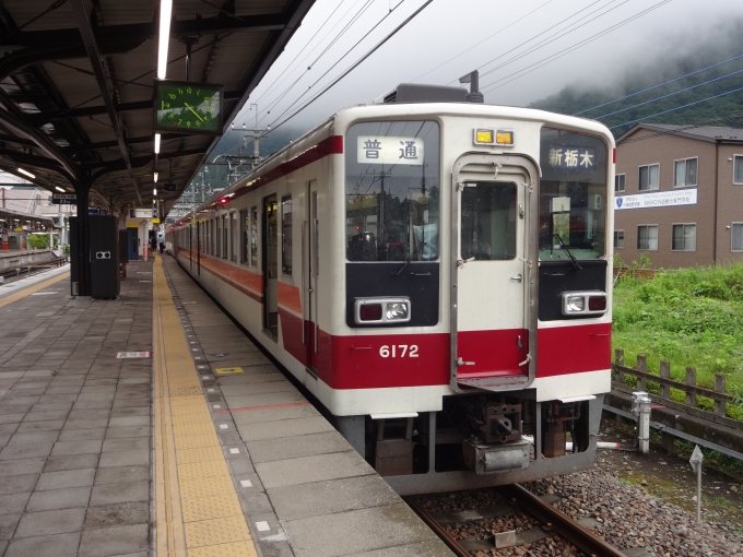 鉄道乗車記録の写真:乗車した列車(外観)(1)        「鬼怒川温泉発車前(上り方)
まさか約1ヶ月後に同じ車両・同じ座席に再び乗ることになるとは思ってもいませんでした…。」