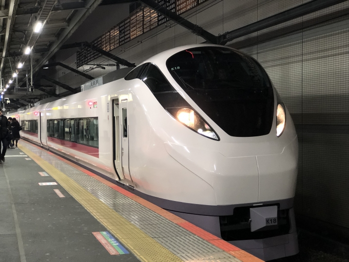 鉄道乗車記録の写真:乗車した列車(外観)(1)     「まだまだ新車の匂いがしています。
座席、床、すべてがピカピカ！
製造はJ-TREC横浜殿。」