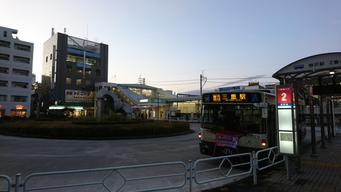 鉄道乗車記録の写真:駅舎・駅施設、様子(1)        「西武柳沢駅南口の様子」