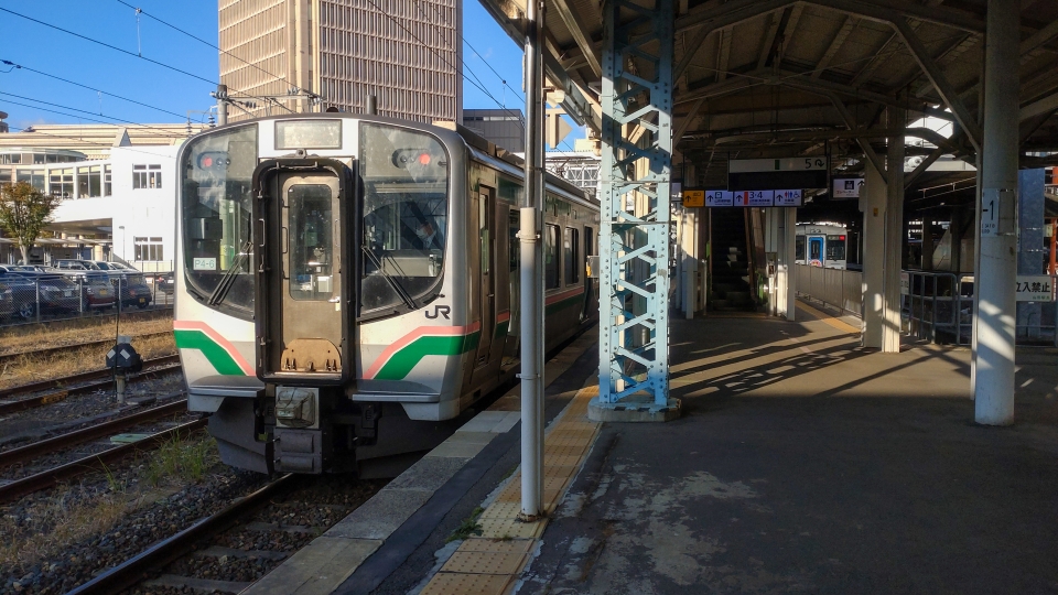 鉄道乗車記録「山形駅から北仙台駅」乗車した列車(外観)の写真(2) by やまやま 撮影日時:2021年11月17日