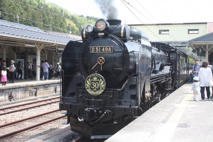 鉄道乗車記録の写真:乗車した列車(外観)(3)        「SLレトロぐんまよこかわの牽引機
D51 498」