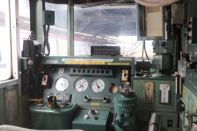 鉄道乗車記録の写真:車内設備、様子(74)        「運転台」