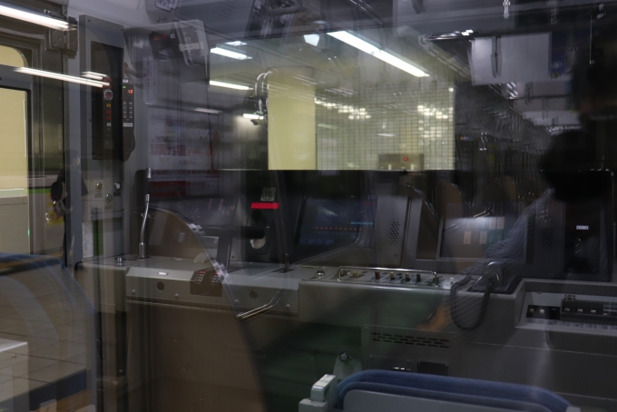 鉄道乗車記録の写真:車内設備、様子(29)        「都営10-300形の運転台」