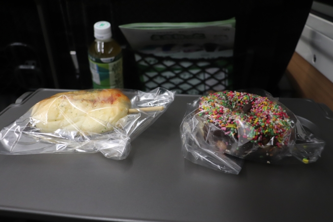 鉄道乗車記録の写真:駅弁・グルメ(6)     「車内で朝食」
