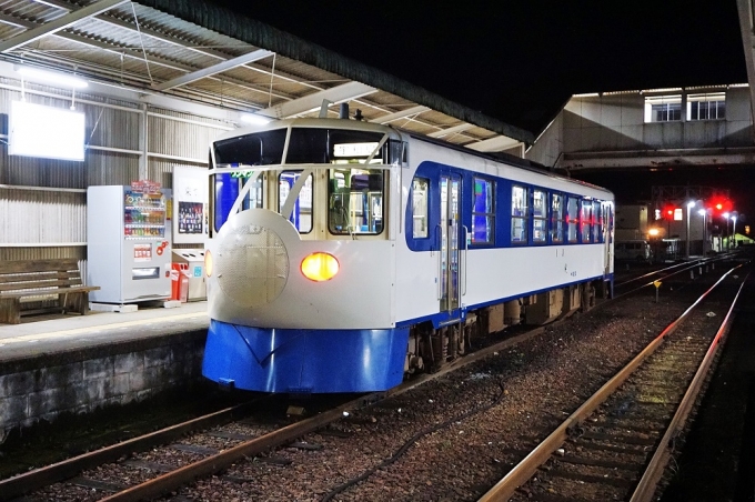 鉄道乗車記録の写真:列車・車両の様子(未乗車)(1)          「予土線から到着したミニ新幹線」