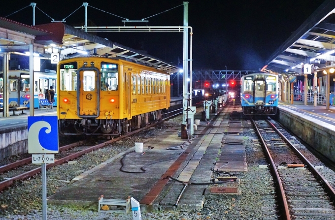 鉄道乗車記録の写真:列車・車両の様子(未乗車)(10)        「訪れた７月22日、23日、宇和島の街は牛鬼祭りで賑わっていました。」