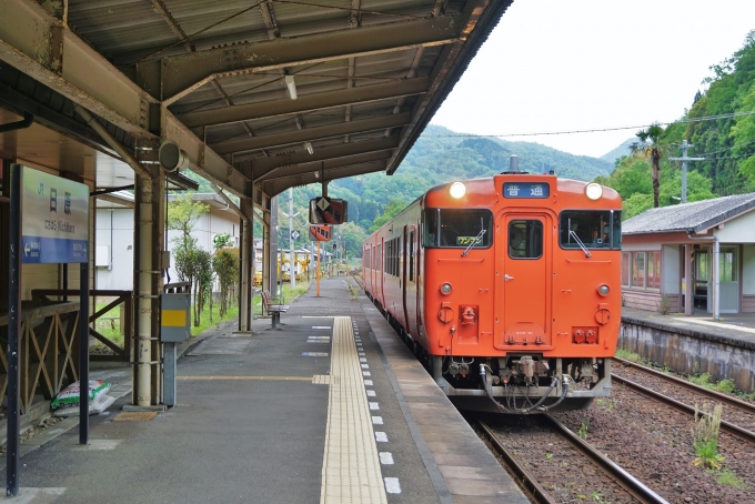 鉄道乗車記録の写真:乗車した列車(外観)(2)        「気を取り直して久しぶりの益田に向かいます。」