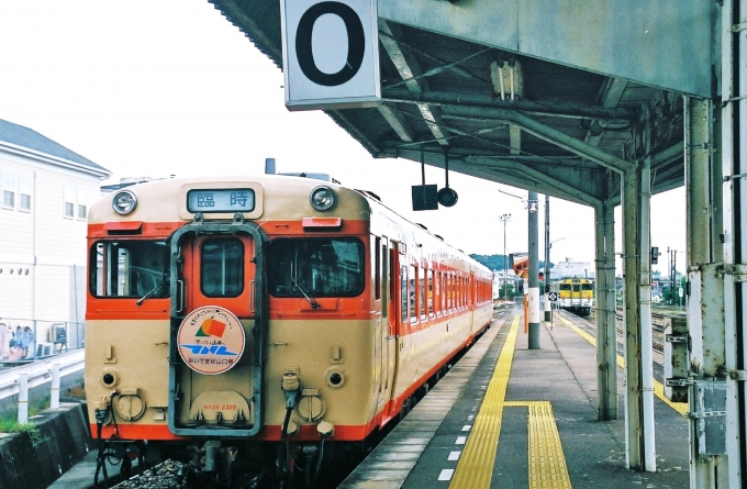 鉄道乗車記録の写真:旅の思い出(1)        「長門市～仙崎間の列車が発着する長門市駅０番ホーム (過去に撮影したもので今回の汽車旅には関係ありません)」