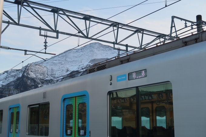鉄道乗車記録の写真:車窓・風景(13)        「40000系×武甲山」
