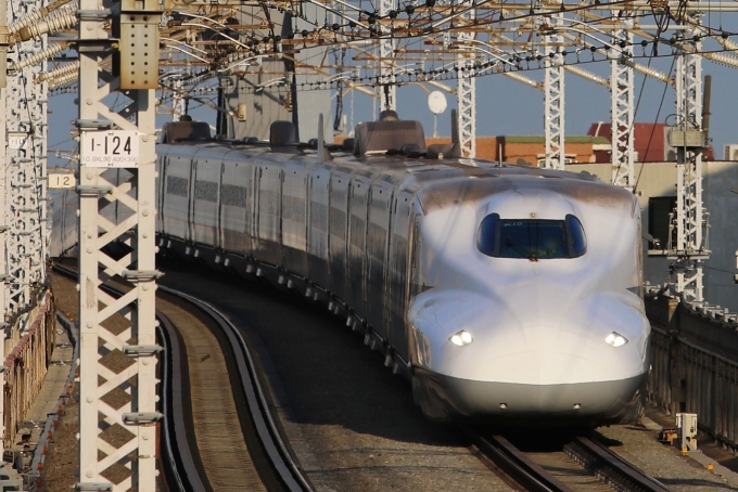 鉄道乗車記録の写真:列車・車両の様子(未乗車)(8)        「西馬込駅から歩いて15分くらいのところに横須賀線と東海道新幹線が並走する区間がある。」