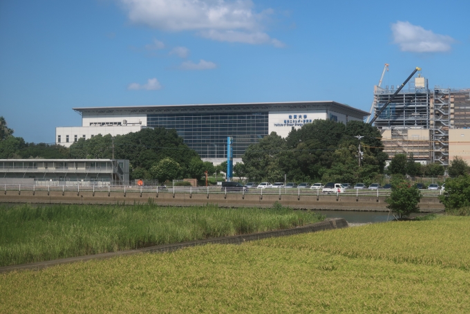 鉄道乗車記録の写真:車窓・風景(7)        「佐賀大学海洋エネルギー研究所」