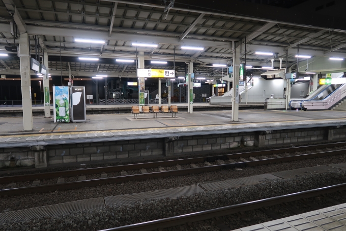 鉄道乗車記録の写真:駅舎・駅施設、様子(8)        「3時間20分遅れで仙台駅に到着」