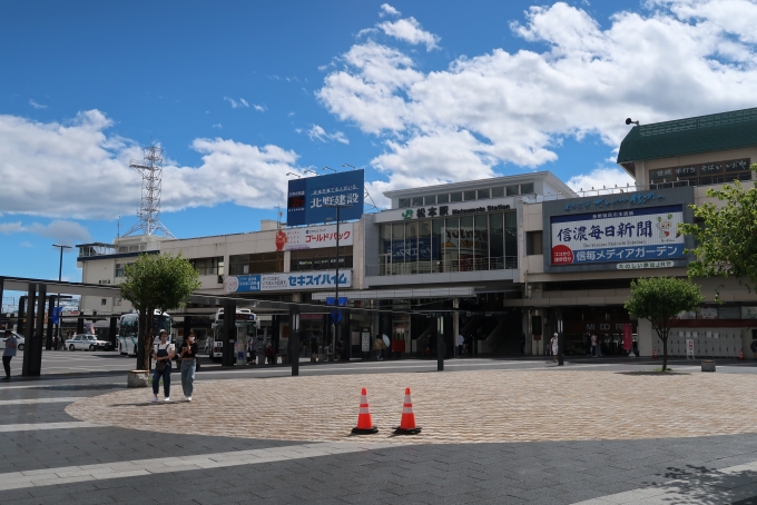 鉄道乗車記録の写真:駅舎・駅施設、様子(3)        「松本駅舎。奈良井との気温差が10℃近くありとても暑かった。」