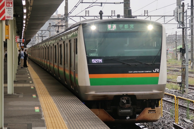 鉄道乗車記録の写真:乗車した列車(外観)(1)          「上野始発の宇都宮線(完結M運用)は行き先が緑色で表示される。」