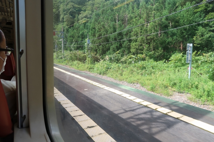 鉄道乗車記録の写真:車窓・風景(8)        「赤岩駅」