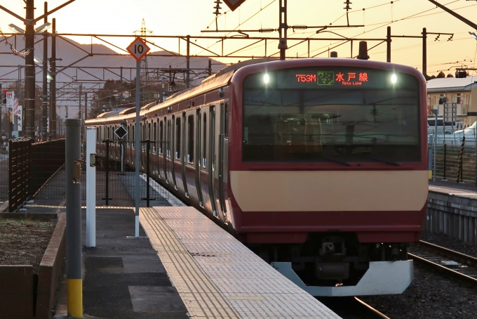 鉄道乗車記録の写真:乗車した列車(外観)(2)        「K451編成、赤電復刻塗装」