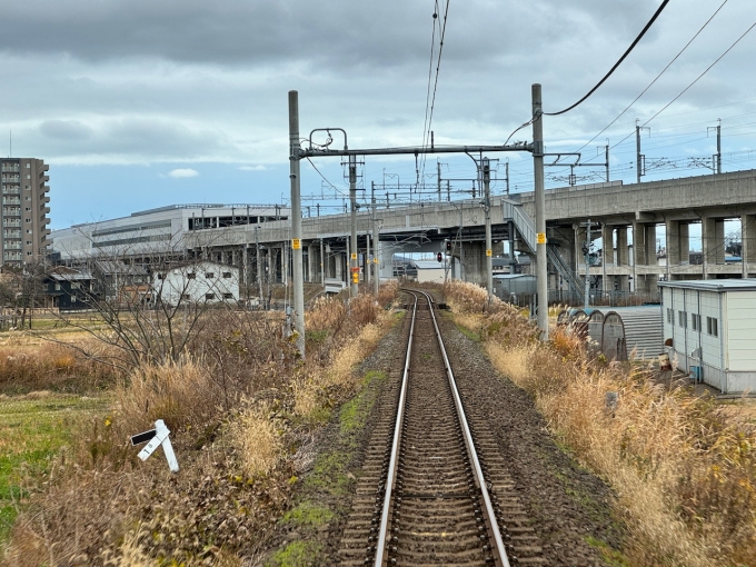 鉄道乗車記録の写真:車窓・風景(3)     「北陸新幹線の上越妙高の駅舎」