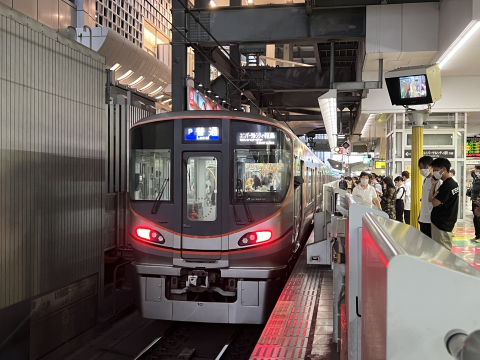 鉄道乗車記録「京橋駅から大阪駅」乗車した列車(外観)の写真(2) by dj_uske 撮影日時:2022年08月20日