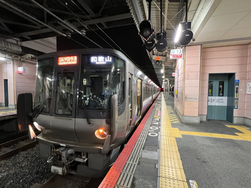 鉄道乗車記録「大阪駅から和歌山駅」乗車した列車(外観)の写真(2) by dj_uske 撮影日時:2022年09月23日