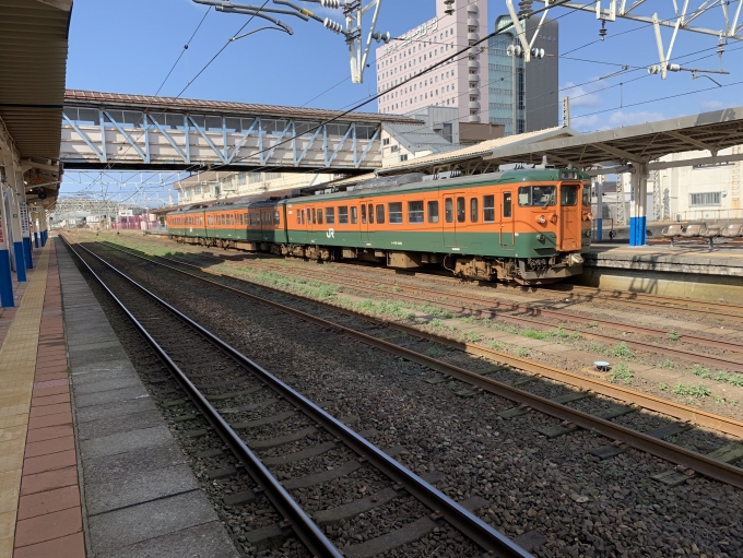 鉄道乗車記録の写真:列車・車両の様子(未乗車)(2)     「新潟方面への越後線にこの列車も運用されていました。」