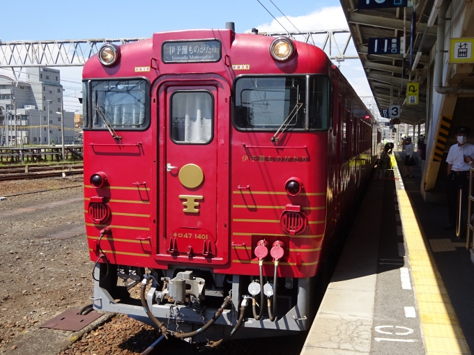 鉄道乗車記録の写真:列車・車両の様子(未乗車)(3)     「伊予灘ものがたり」