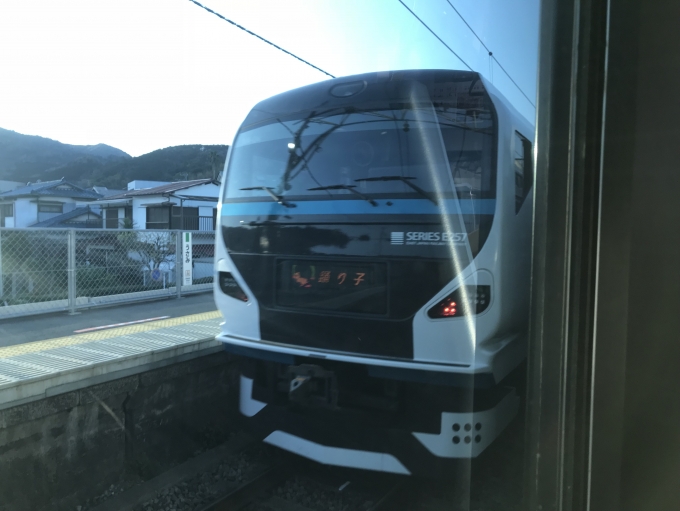 鉄道乗車記録の写真:旅の思い出(1)     「伊東線完乗！
途中宇佐美駅付近でE257系を目撃。
サフィール乗りたい。。。」