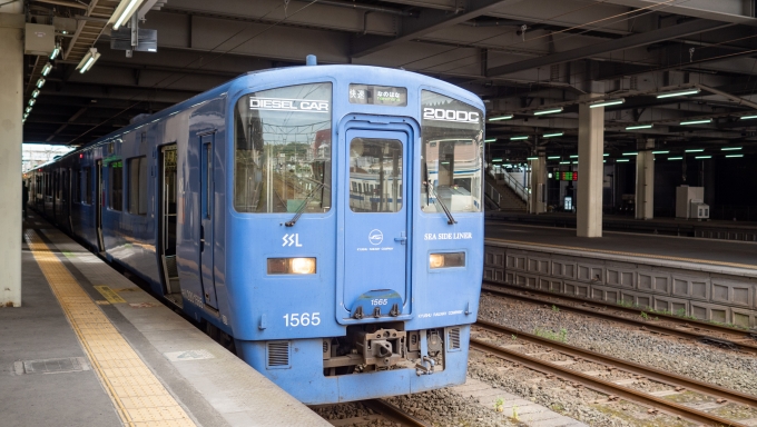 鉄道乗車記録の写真:乗車した列車(外観)(17)        「鹿児島中央駅に到着。
市内を少し散策します。」