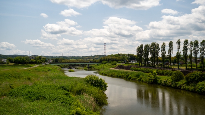 鉄道乗車記録の写真:車窓・風景(11)        「並行して流れる養老川。
最初の鉄橋を渡ります。」