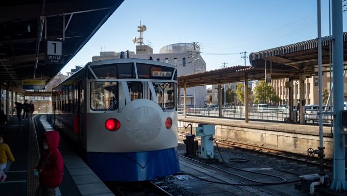 鉄道乗車記録の写真:乗車した列車(外観)(39)        「宇和島駅に到着。
3時間弱ののんびりとした旅でした。」