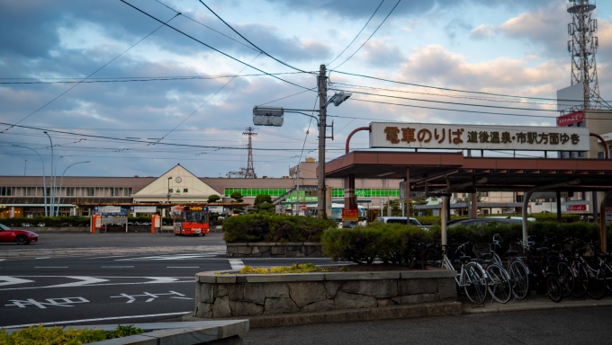鉄道乗車記録の写真:駅舎・駅施設、様子(2)        「駅まで戻って来ました。
松山はまた後でゆっくり訪れてみたい街です。」