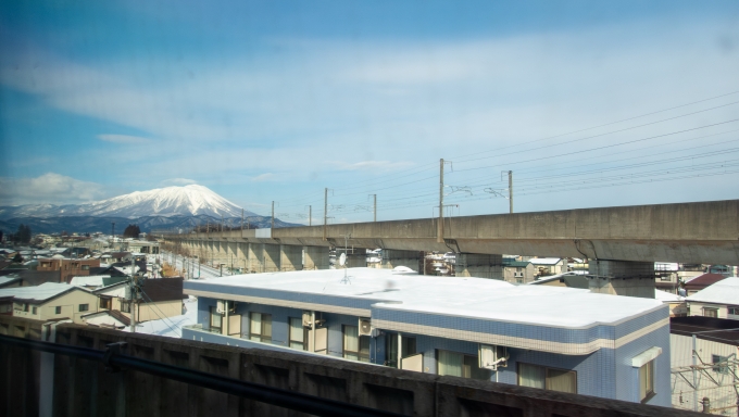 鉄道乗車記録の写真:車窓・風景(6)        「東北新幹線と合流します。」