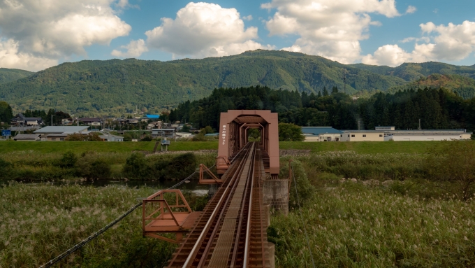 鉄道乗車記録の写真:車窓・風景(9)        「この最上川橋りょうは日本最古の現役鉄道橋だそうです」