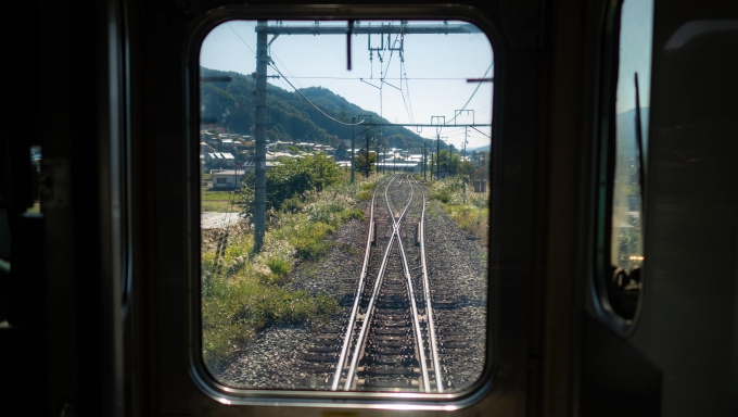 鉄道乗車記録の写真:車窓・風景(4)        「再び複線区間へ
ちなみに上諏訪駅の手前で少しの間だけ諏訪湖が見えます」