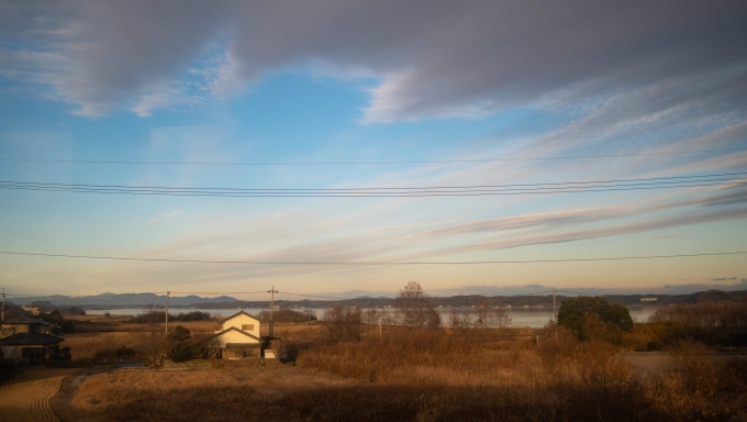 鉄道乗車記録の写真:車窓・風景(14)        「大洗を過ぎると右側に涸沼がちらっと見えます」