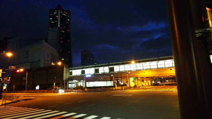 鉄道乗車記録の写真:駅舎・駅施設、様子(1)          「桜木町駅
18キッパーの朝は早い」