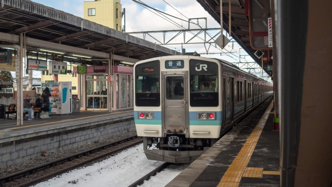 鉄道乗車記録の写真:乗車した列車(外観)(5)        「211系　JR東日本の車輛なのでカラーが違います」