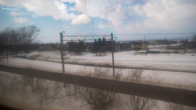 鉄道乗車記録の写真:車窓・風景(5)        「函館本線と別れます」