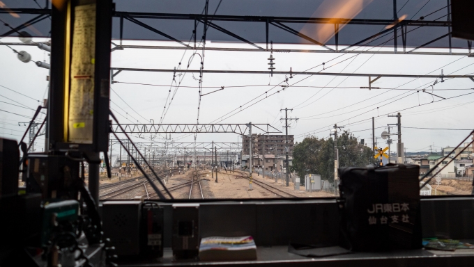 鉄道乗車記録の写真:車窓・風景(8)        「小牛田は3路線が乗り入れる駅で、入り組んだ配線が良い感じです」