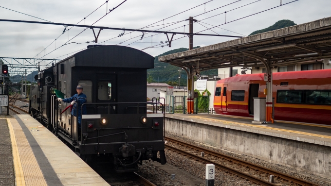 鉄道乗車記録の写真:乗車した列車(外観)(10)        「C11がバックで入線してきます」